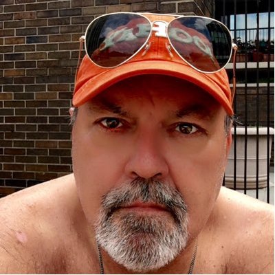 Profile Picture of Bob Luckey (@luckeybob) on Twitter