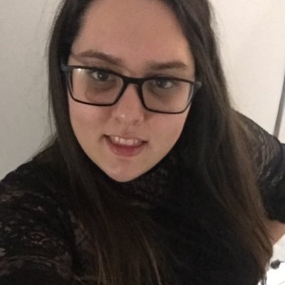 Profile Picture of Tess Kemp (@tessckemp) on Twitter