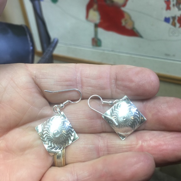 Profile Picture of James Bodman (@jamesbodman) on Poshmark