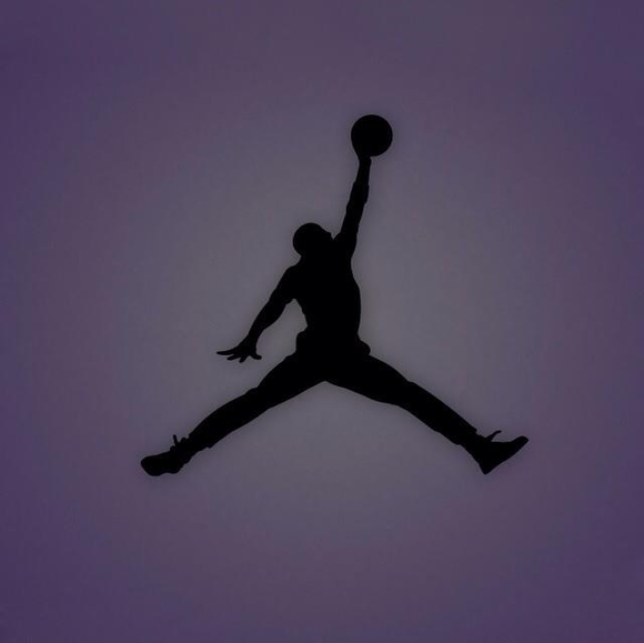 Profile Picture of Hayden Levell (@haydenmoon) on Poshmark