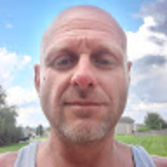 Profile Picture of John Foglesong (@jfoglesong81) on Poshmark