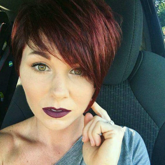 Profile Picture of Emily Morcos (@nanasam4244) on Poshmark