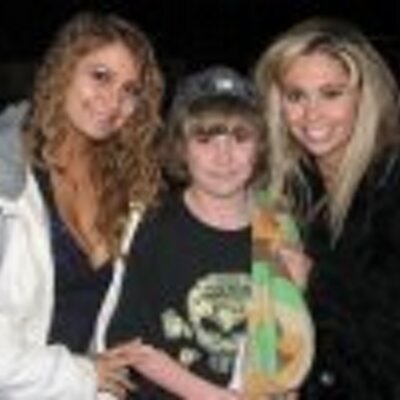 Profile Picture of Lee Mack (@hottestitem) on Twitter