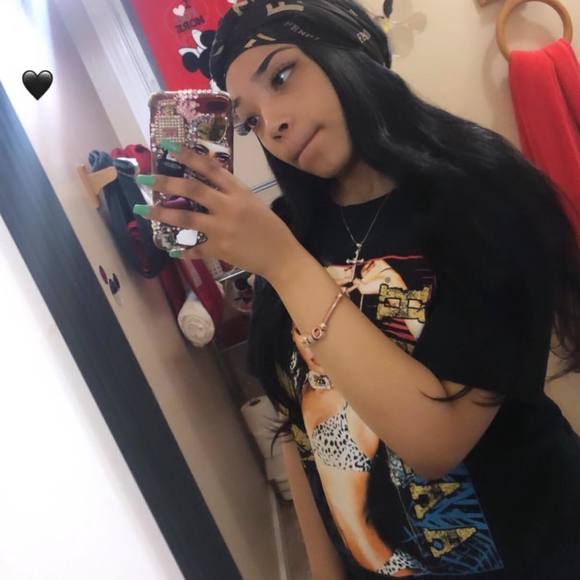 Profile Picture of Angelina Zwinky (@mermaidenthusia) on Poshmark