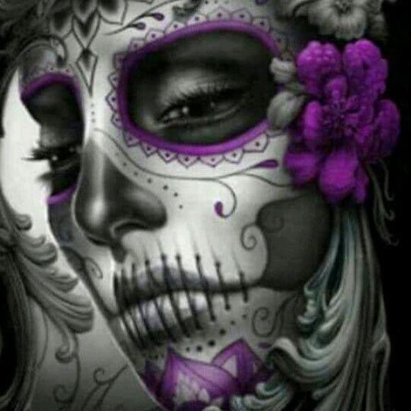 Profile Picture of Lori Gesick (@lauraly66) on Poshmark