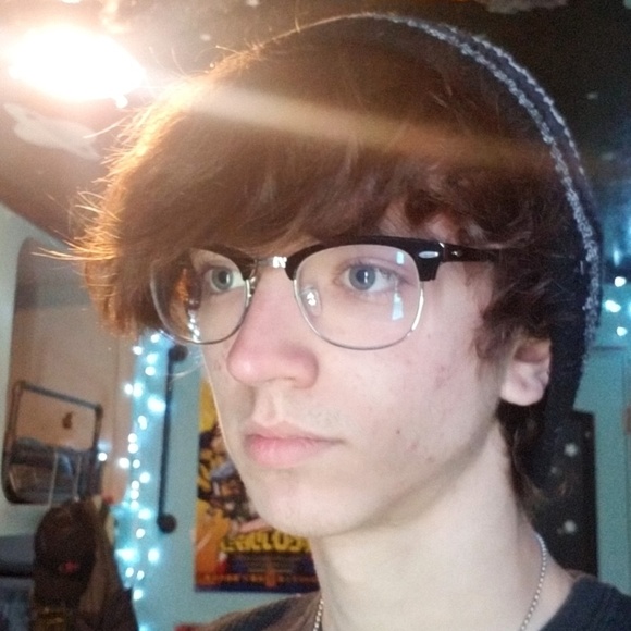 Profile Picture of Keith Welch (@keithwelch) on Poshmark