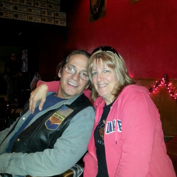 Profile Picture of Deb Brunko (@dlbrunko) on Poshmark