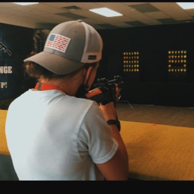 Profile Picture of Hailey Barlow (@Hail8400) on Twitter