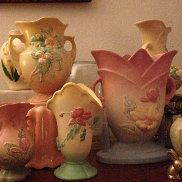 Profile Picture of Bonnie Ugland (@beejsboutique) on Poshmark