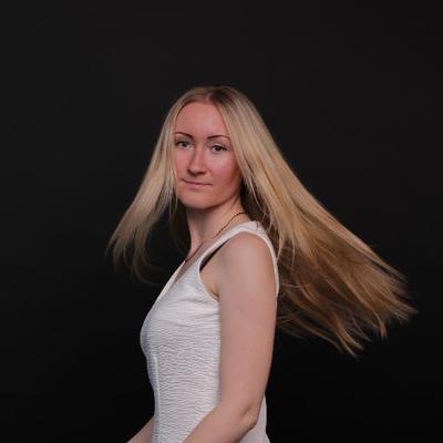 Profile Picture of Екатерина Якушенко (@KateYakushenko) on Twitter