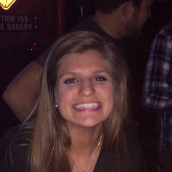 Profile Picture of Sam Panella (@spanella014) on Poshmark