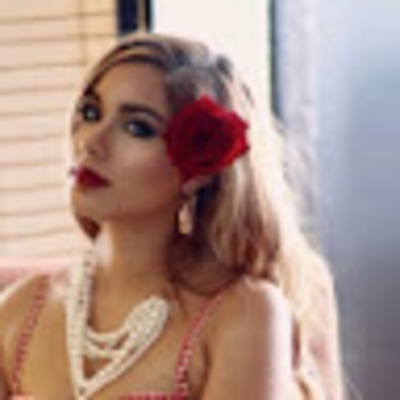 Profile Picture of Olivia Blazas (@oliviablazas) on Poshmark