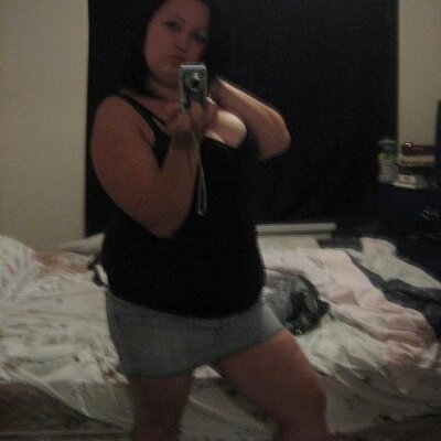 Profile Picture of Stacie Richards (@ExxS_and_Ohhs) on Twitter