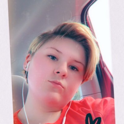 Profile Picture of Ella Pedersen-Jones (@EllaPedersenJo1) on Twitter