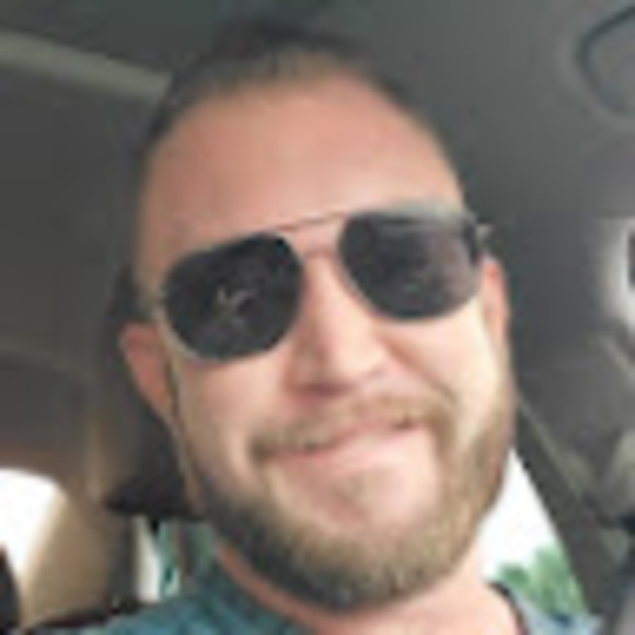 Profile Picture of David Moose (@moos3d) on Poshmark