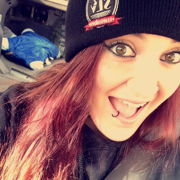 Profile Picture of Samantha Sansone (@sammisansone) on Poshmark