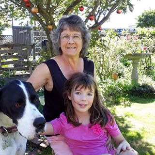 Profile Picture of Spindle N Coral Ellis (Bowe) (@coralspindle.bowe) on Facebook