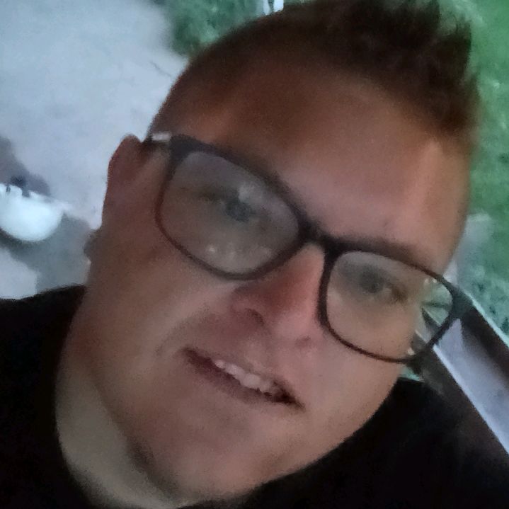 Profile Picture of Jesse Zimmerline (@jessez93) on Tiktok