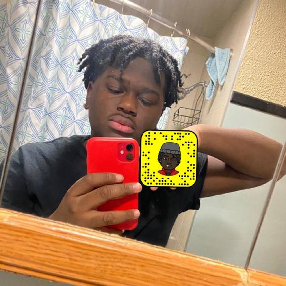 Profile Picture of Trey Trey (@treytrey428) on Poshmark