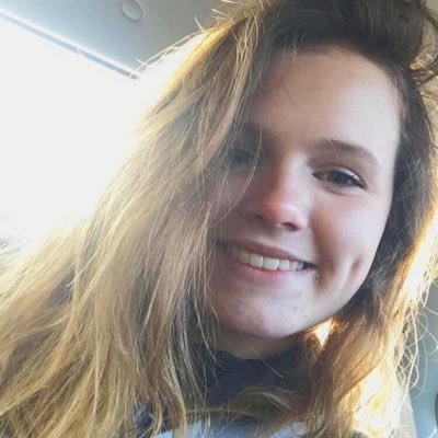 Profile Picture of Olivia Hinton (@oah1121) on Twitter