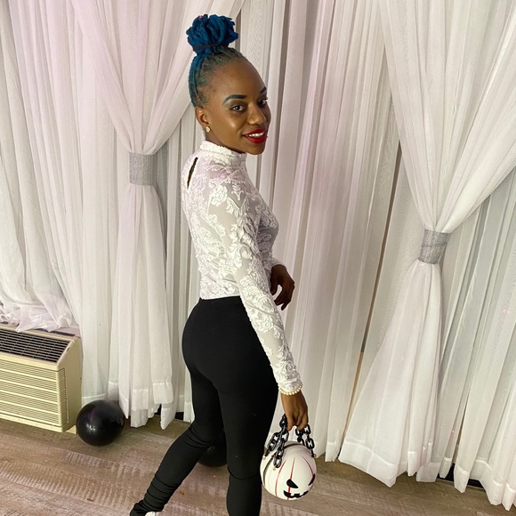 Profile Picture of Mckeever Mack (@mckeevermack) on Poshmark