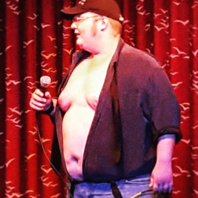 Profile Picture of Logan Scott Hendry (@LogansPun) on Twitter