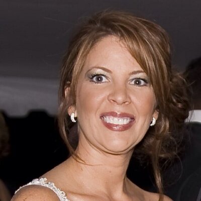 Profile Picture of April Ryan (@tnryan4) on Twitter