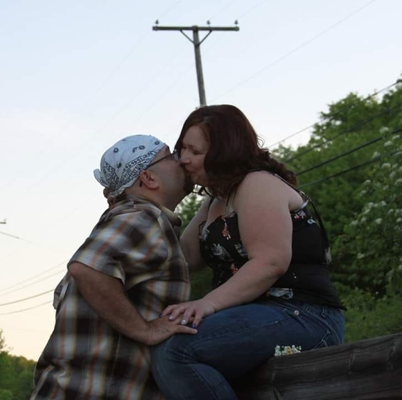 Profile Picture of Jeni Didiano (@jenigates82) on Poshmark