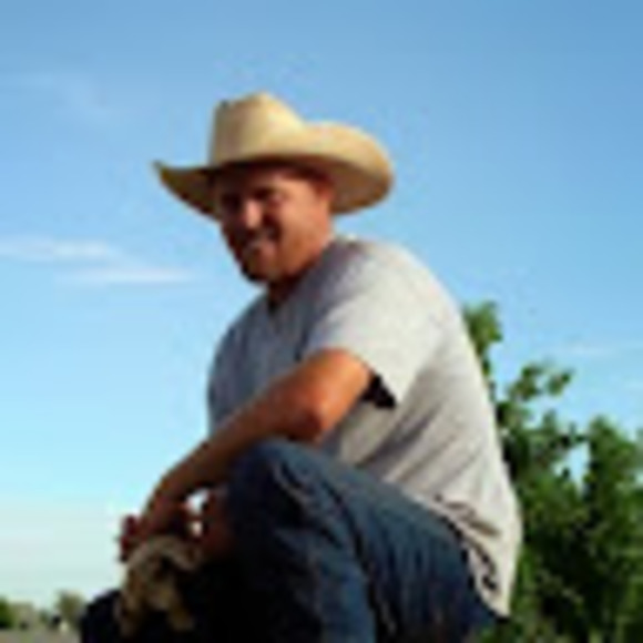 Profile Picture of Chad Reiman (@reimanators) on Poshmark