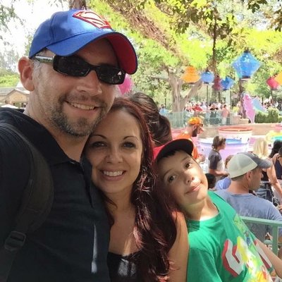 Profile Picture of Sam Yniguez (@SamEyeCouldBe) on Twitter