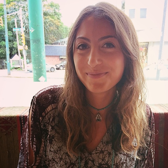 Profile Picture of Molly Gorelick (@mgorelick) on Poshmark