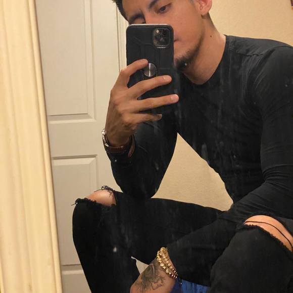 Berny Berny - Poshmark Profile Picture of Berny Berny (@nkaylee23) on Poshmark