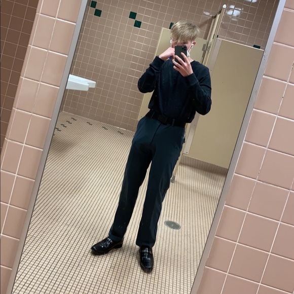 Profile Picture of Gage Wandrei (@gagevrex) on Poshmark
