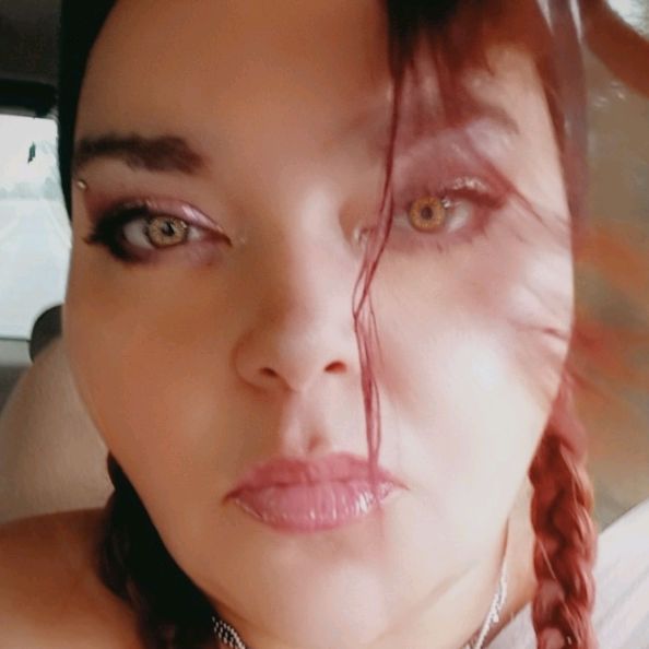 Profile Picture of Tami Horn (@hazeleyedangellette) on Tiktok