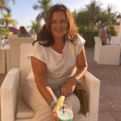 Profile Photo of Janet Thompson (@janiemthomp) on Twitter