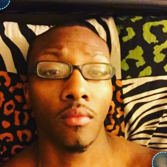 Profile Picture of David Mayo (@dida2uvus) on Poshmark