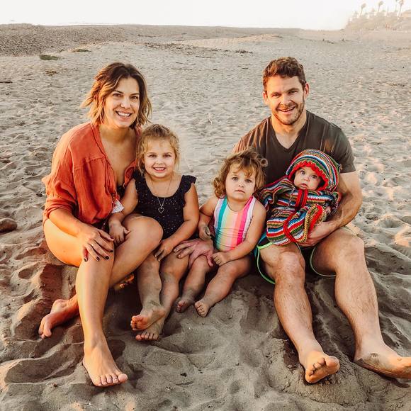 Profile Picture of Nicole Laffen (@ntlaffen) on Poshmark