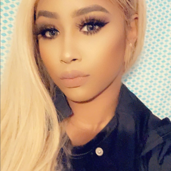 Profile Picture of Maria Maysonet (@maria_maysonet) on Poshmark