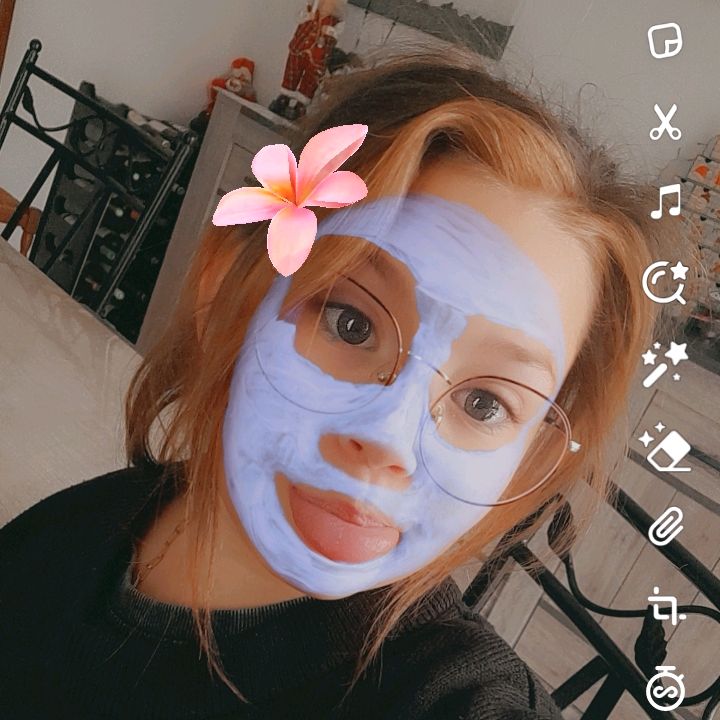 Profile Picture of Gris (@rosedvl_bgn) on Tiktok