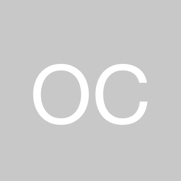 Olivia Conway - Poshmark Profile Picture of Olivia Conway (@oconway) on Poshmark