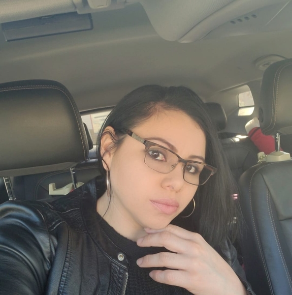 Profile Picture of Brenda Kinderman (@kinderman) on Poshmark