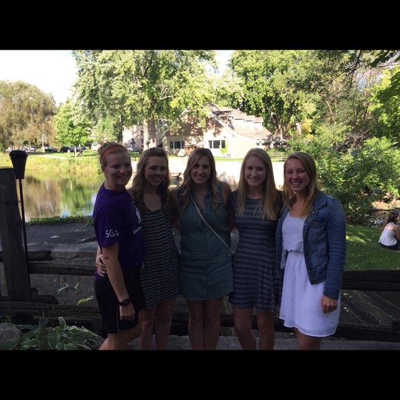 Profile Picture of Ashley Struck (@astruck20) on Poshmark