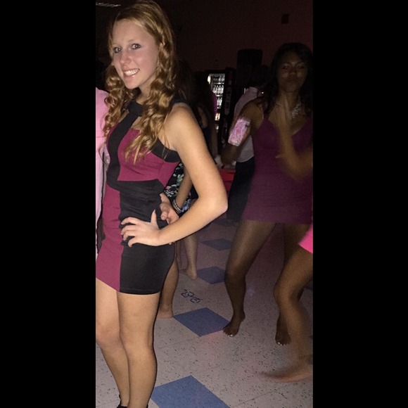 Profile Picture of Lauren Petrozzi (@lepet4) on Poshmark