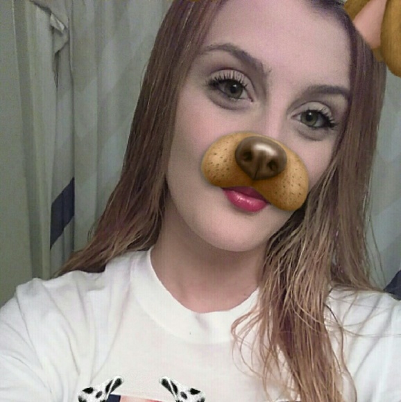 Profile Picture of Sabra Daughtrey (@sabradaughtrey) on Poshmark