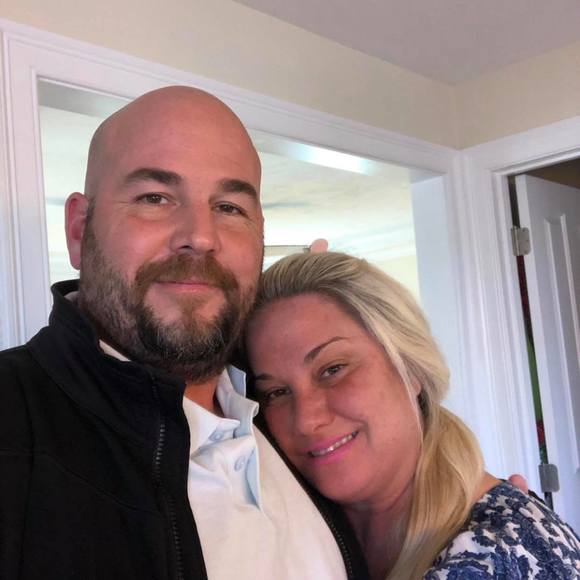 Profile Picture of Jen Connole (@jenconnole) on Poshmark