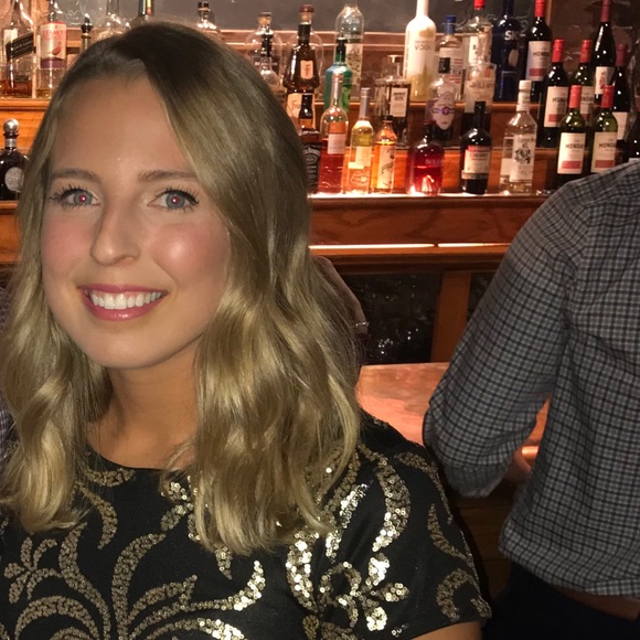 Profile Picture of Kayla Petilli (@kpetilli) on Poshmark
