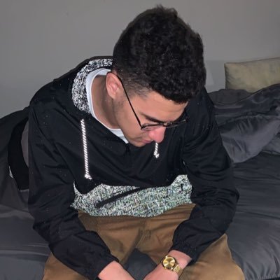 Profile Picture of GREY CHRI$T (@daniel_rascao_) on Twitter