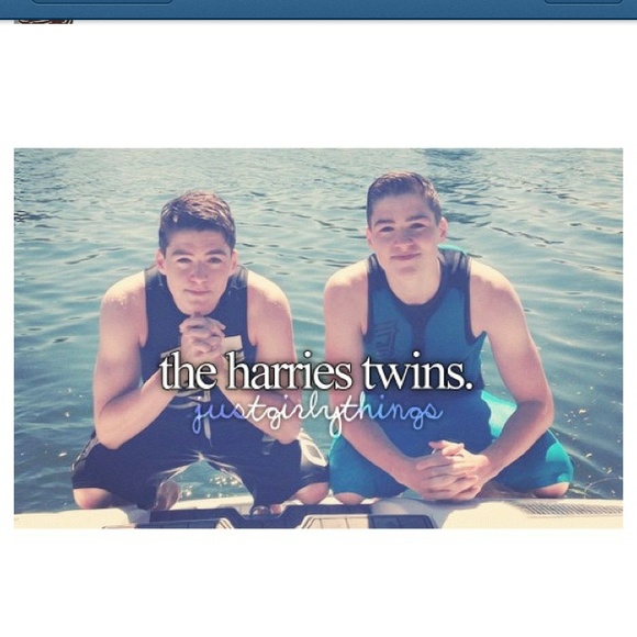 Profile Picture of Noel Daniells (@cuttinhair) on Poshmark