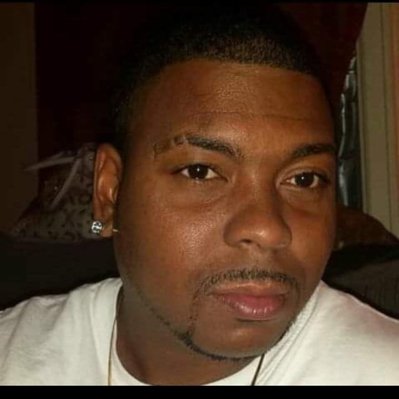 Profile Picture of Marcus Hodgens (@marcushodgens) on Poshmark