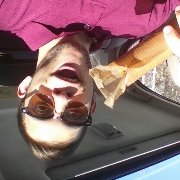 Profile Picture of Mike Maynard (@mikemaynard) on Poshmark